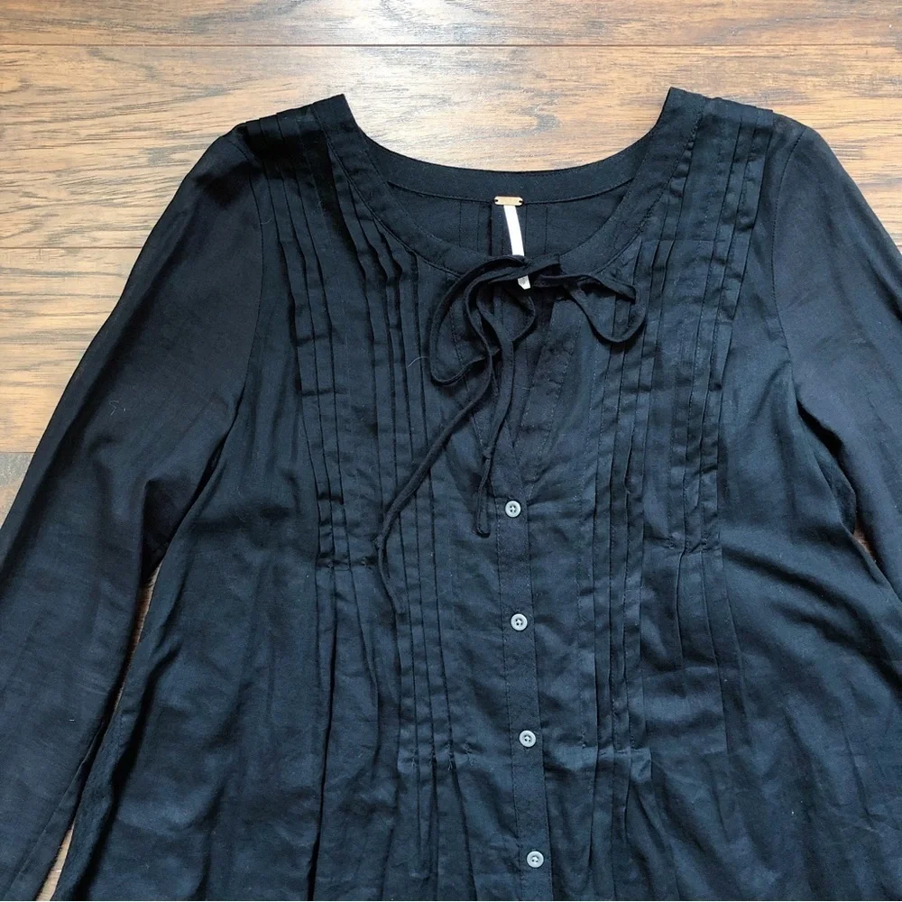 Free People • Sisters of the Moon blouse sheer black batiste high low pintuck